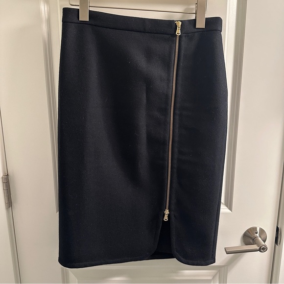 J. Crew Dresses & Skirts - J. Crew Women's Zip Pencil Skirt Size 6 Black Wool